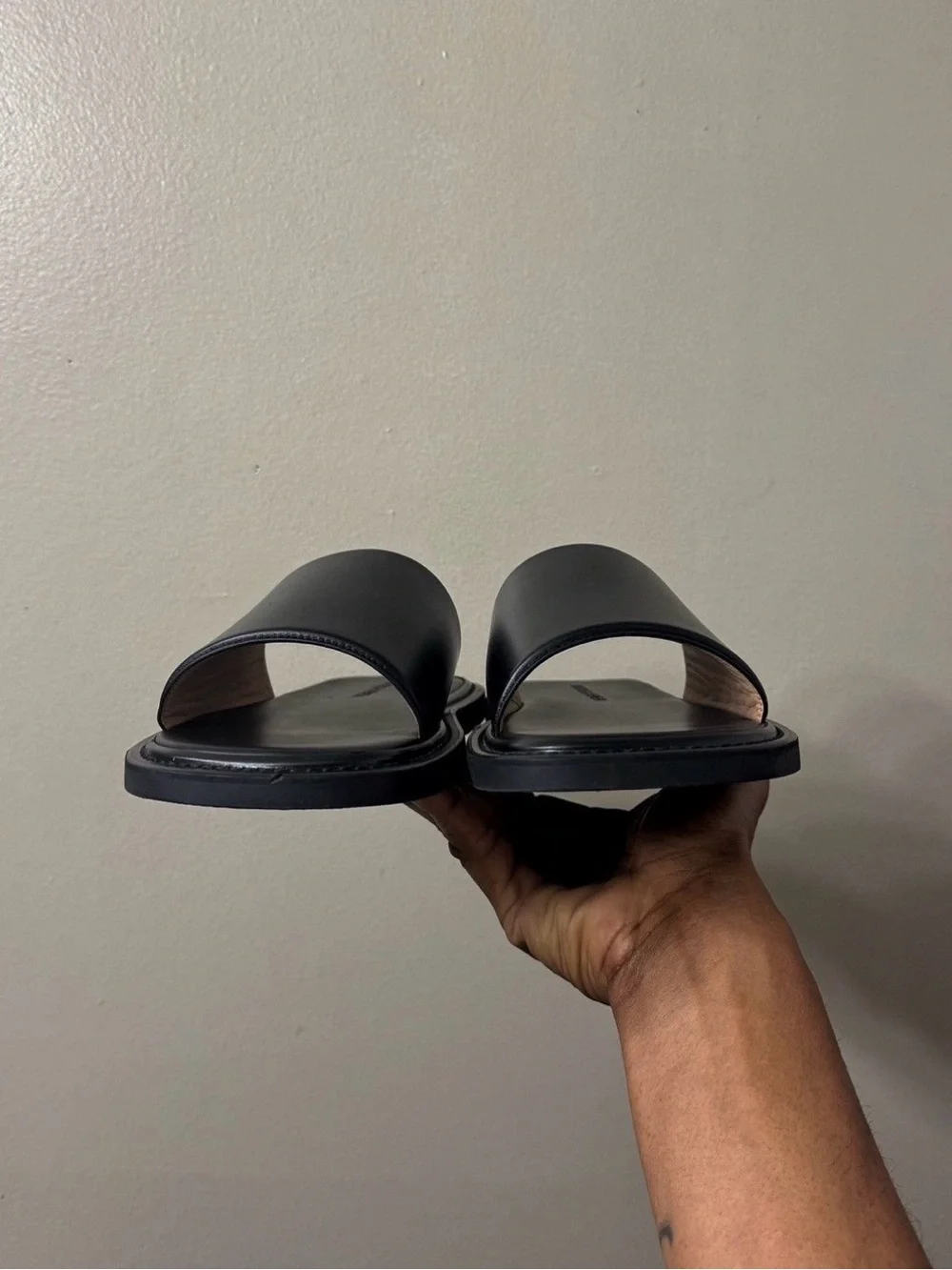 Bottega Veneta Men's Black Leather Slide Sandals